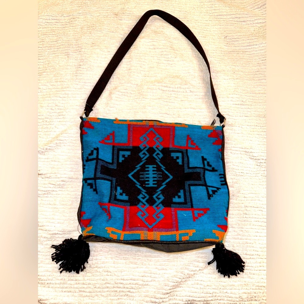 Southwestern Woven El Paso Saddle Bag W/ Tassels Never Worn
